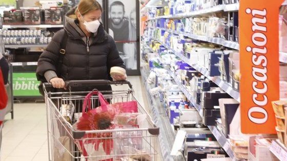 Si può fare la spesa fuori dal proprio comune ? I sindaci del parmense chiedono chiarezza