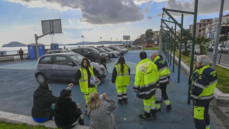 Campi Flegrei, 342 scosse: “Sembravano esplosioni, accelerare sulla sicurezza”