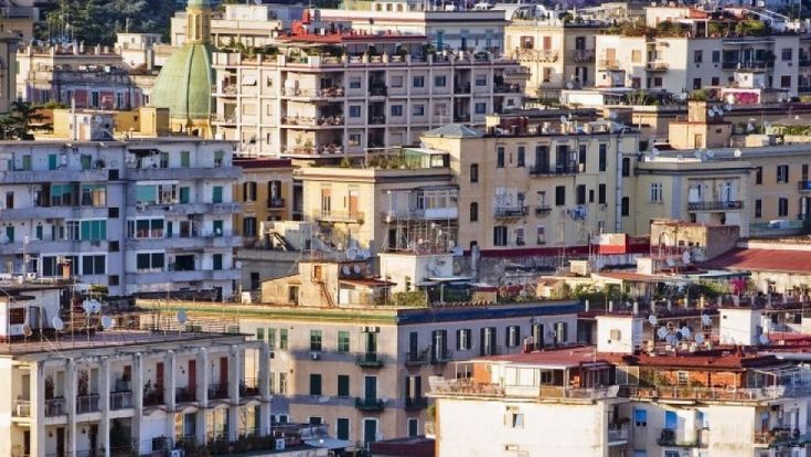 Case da ristrutturare, il muro più resistente è quello delle scartoffie