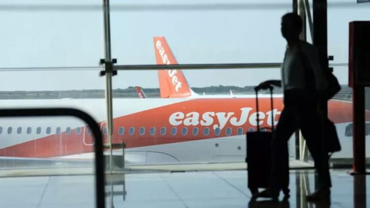 Il fondo Castlelake prepara un’offerta per easyJet