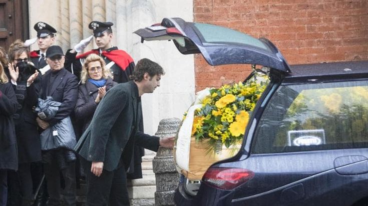 “Addio nonnina carissima”: l’ultimo saluto dei nipoti fa piangere il popolo di Ornella Vanoni