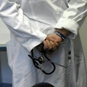 Test università, ecco i numeri ufficiali: per Medicina 'solo' 470 posti in meno