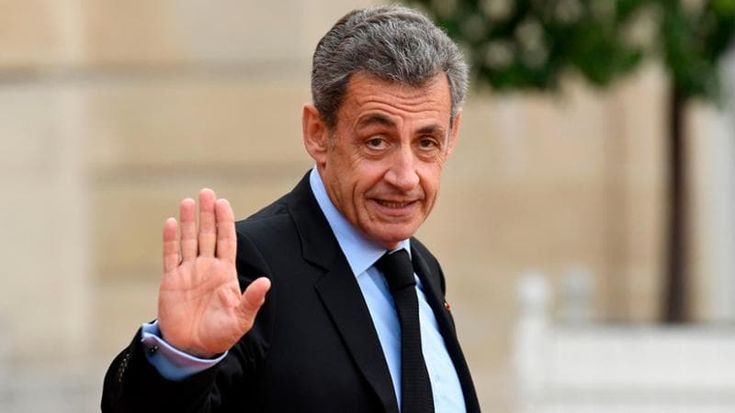 Da Darmanin a Rachida Dati. L’ombra lunga di Sarkozy sul nuovo governo di Attal