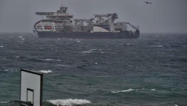 Disagi per pioggia e grandine in Campania.Forte vento e mare mosso: collegamenti difficili per isole