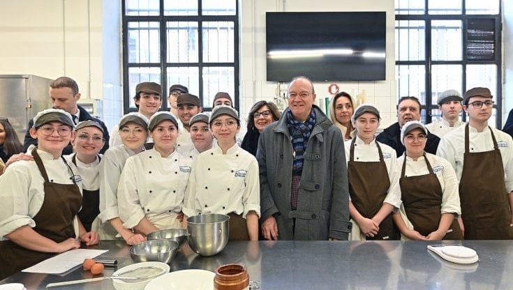 Valditara tra chef e metaverso “Più formazione per i giovani”