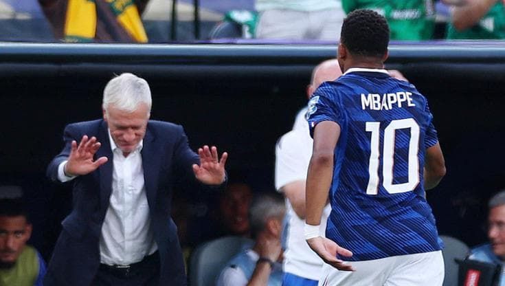Deschamps e l’inchino a Mbappé: “Era il mio modo di dirgli grazie”