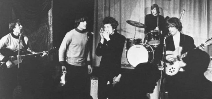 "Mr Tambourine Man" compie cinquant'anni: i Byrds galvanizzano la visione di Bob Dylan