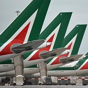 Un ex di Easyjet nel cda della nuova Alitalia affidata alla guida di Caio e Lazzerini