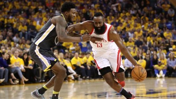 Basket Nba, finale Ovest: colpo Houston in casa dei Warriors, la serie torna in parità