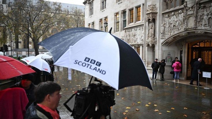 Regno Unito, la Corte Suprema nega il referendum di indipendenza alla Scozia: “Serve il consenso di Westminster”