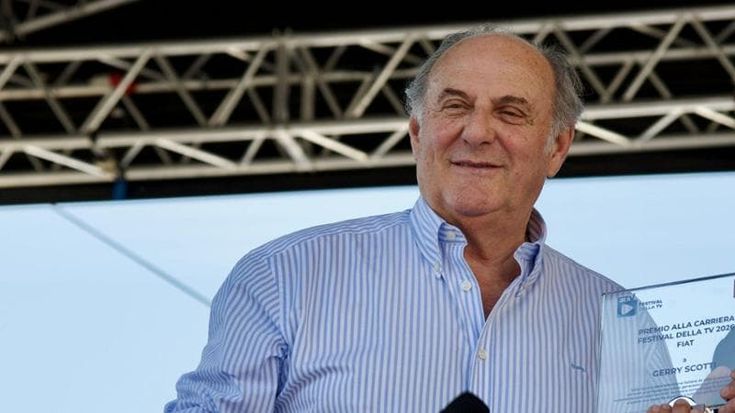 Gerry Scotti e Gabriella Perino, il conduttore smentisce le nozze con la storica compagna