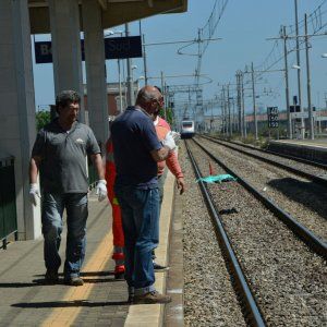Bari, muore travolto dal Frecciargento al rione Japigia: disagi al traffico ferroviario