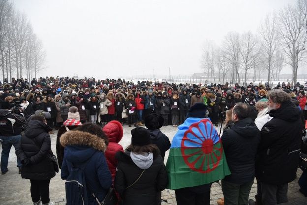 Il viaggio della Memoria in 30 scatti: gli studenti toscani sui luoghi della Shoah