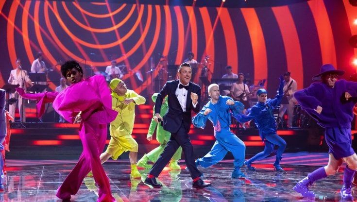 Francesco Gabbani: "L'ambientalismo si fa anche in tv. Ed è sbagliato imbrattare le opere d'arte: meglio protestare come Greta"