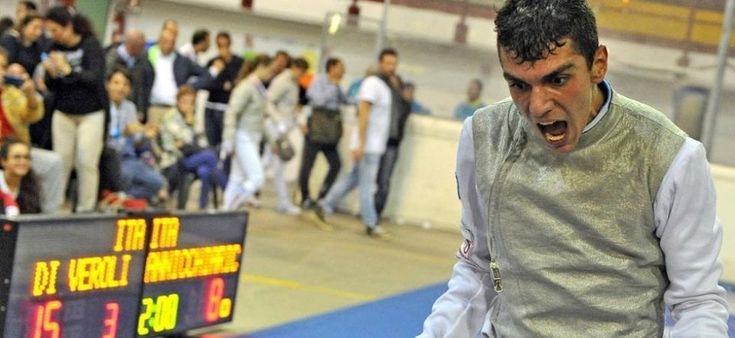 Alle Olimpiadi giovanili primo oro per l’Italia: Davide Di Veroli vince la finale di spada maschile