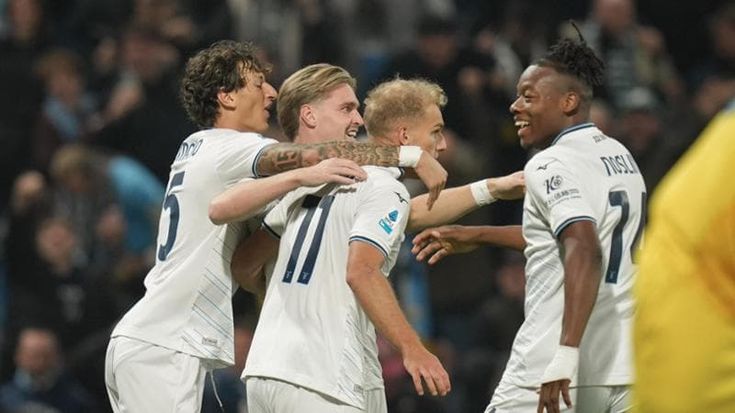 La Lazio è uno spettacolo: travolge 6-2 il Sassuolo e torna da sola al comando