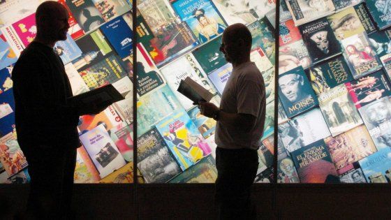 Il mercato dei libri ancora in crisi: fatturato -1,9% nei primi otto mesi del 2015