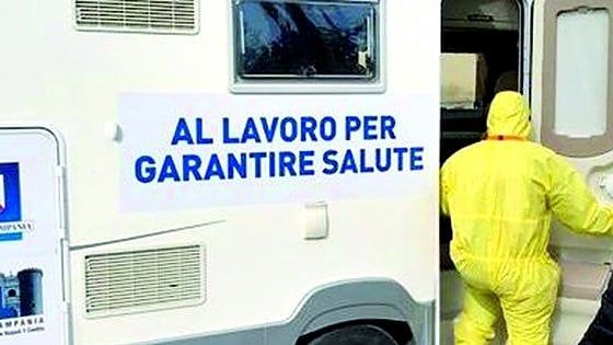 Cotugno, diminuiscono i pazienti col virus. Ma è flop dell’assistenza medica in casa