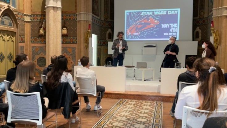 Star Wars Day 2022, al Collegio San Carlo la principessa Leia e il Millennium Falcon per le materie Stem  