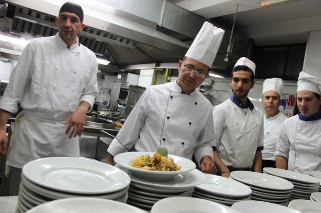 Universitari a mensa con gli chef: il cooking show dell'Ersu