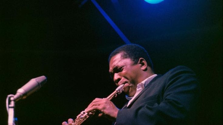 Le note perdute di John Coltrane. Il suo jazz torna in classifica tra le star del pop mondiale