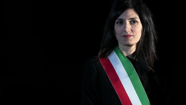 Raggi assolta. Adesso basta alibi, la partita è tutta politica