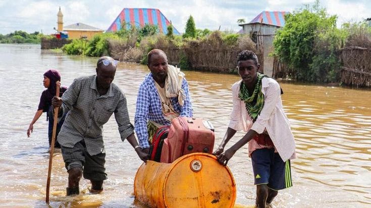 Somalia, il clima caccia via migliaia di sfollati, ignorati dalle autorità locali e dal mondo