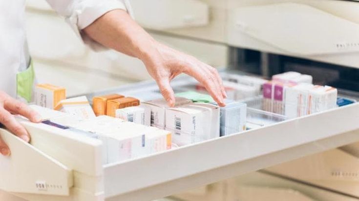 Spesa farmaceutica, le Regioni: "Costi in crescita, a rischio i bilanci". E smentiscono Gemmato