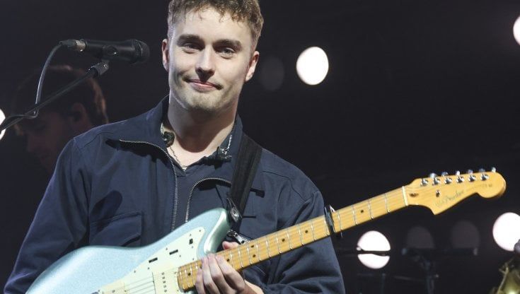Sam Fender, il cantautore fan del Boss che apre i suoi concerti