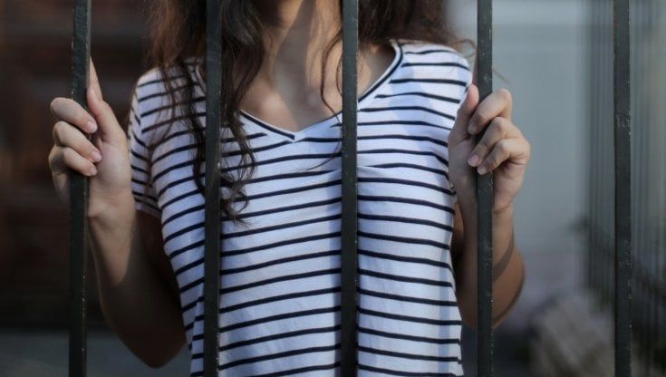 Evade dai domiciliari per amore a Roma, condannata a 8 mesi 