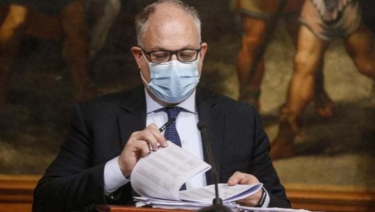 Ristori, dieci miliardi per le partite Iva. Rinviato l'invio delle cartelle fiscali