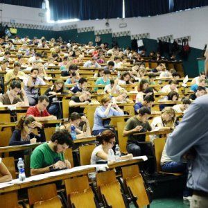 Primavera dell'università: "La fuga dei cervelli è costata 23 miliardi"