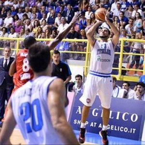 Basket, l'Italia travolge la Svizzera: gli Europei sono pi&ugrave; vicini