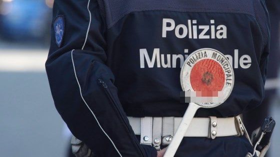 Vigili urbani fino alle due di notte: dopo Sorrento, anche Vico Equense si affida agli sponsor dei privati