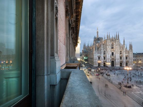 Milano, il super hotel vista Duomo con le suite d'autore