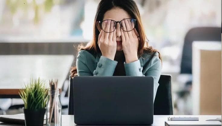 Medici del Lavoro, ora l’infortunio diventa psicologico: “Non si esageri con lo smart working”