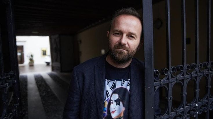 Libri da leggere, non solo ragazzi: la scommessa vinta di Enrico Galiano