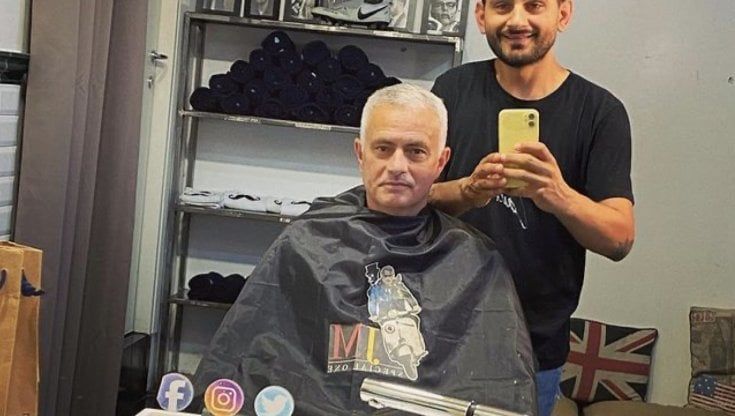 Parla Gennaro, il barbiere di Mourinho: "Che emozione, mi tremava la mano"
