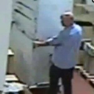 Brindisi, furono filmati mentre rubavano farmaci in ospedale: licenziati dieci dipendenti 