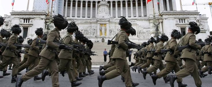 Festa della Repubblica, per la prima volta sfila l'esercito dei sindaci