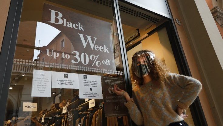 Black Friday, gli italiani spenderanno 1,5 miliardi di euro