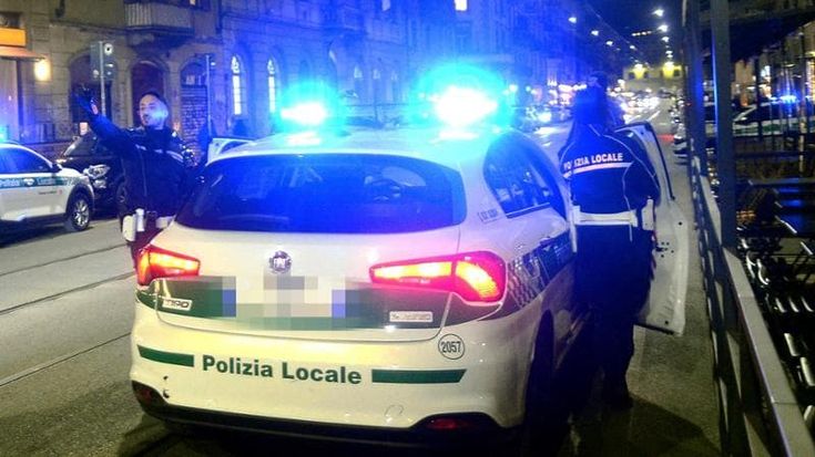 Scappa all’alt dei vigili, preso dopo 40 km in fuga da Milano a Vigevano
