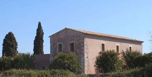 La Frescura, Profumi di Sicilia  tra colline a mare