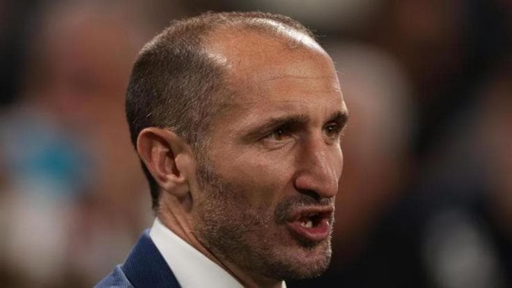 Chiellini: "La Juve non è ancora fuori dal tunnel, ma ora c’è la luce dopo tre anni difficili"
