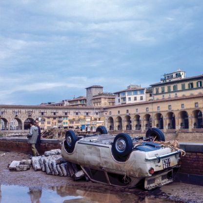 I colori dell'alluvione: le foto inedite del 4 novembre '66