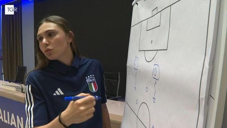 “Io, allenatrice con lode voglio guidare gli uomini e vincere la Champions”