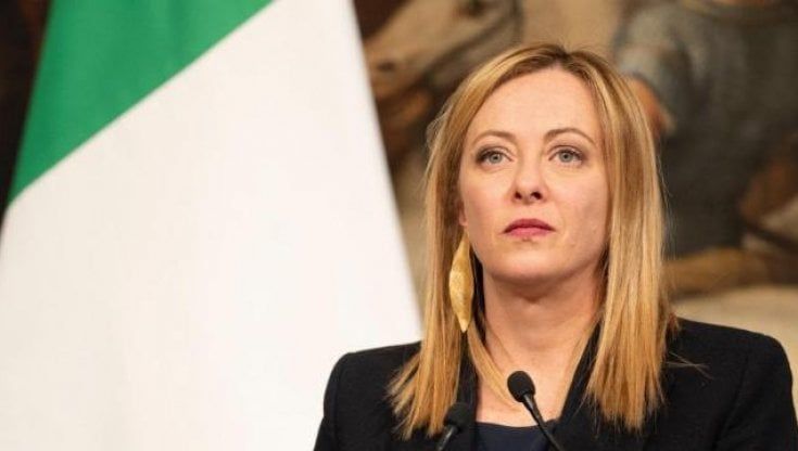 Meloni: "Cospito non è una vittima, sparò anche dopo aver ricevuto la grazia. Lo Stato non tratta con i terroristi"