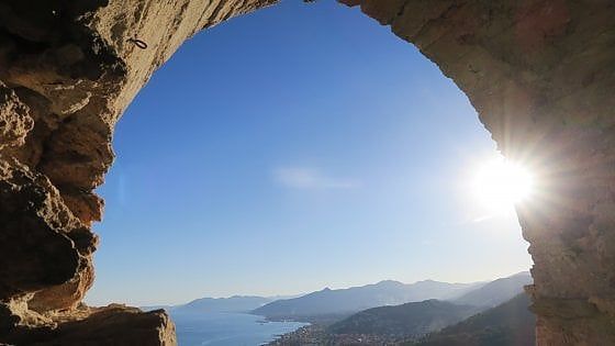 Si fa presto a dire riviera. La Liguria di Ponente dei borghi e della macchia