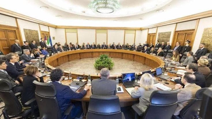 Csm, spaccature e alleanze trasversali sui criteri per le nomine dei magistrati