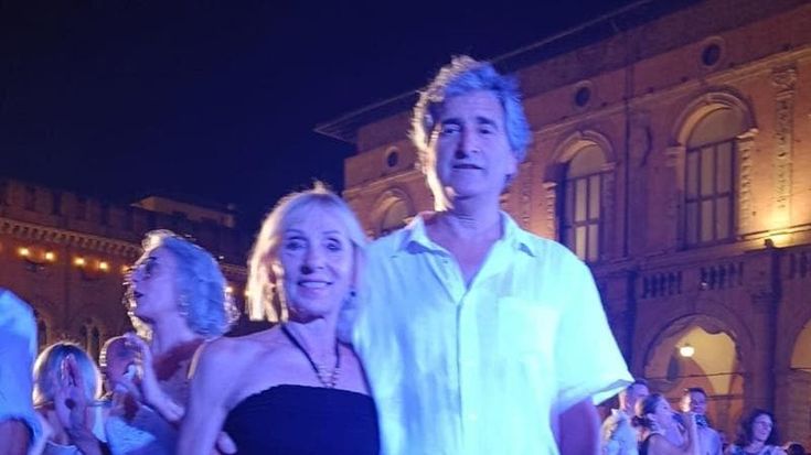 La notte della Filuzzi. Luigi Longo, che non manca mai: “Ballare è integrarsi. In piazza è una festa”